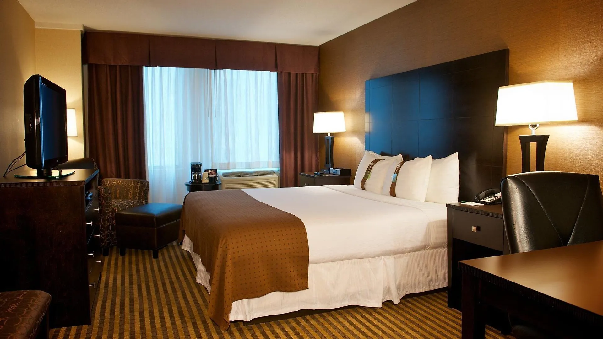 Doubletree By Hilton Charlotte City Center Hotel