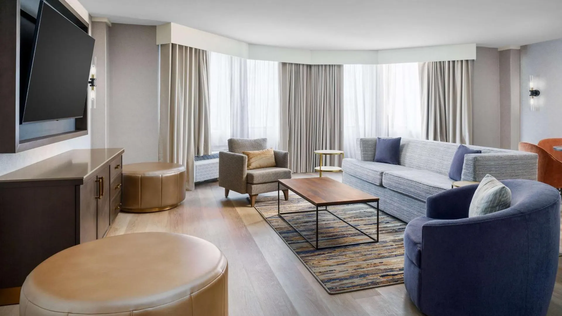 Doubletree By Hilton Charlotte City Center