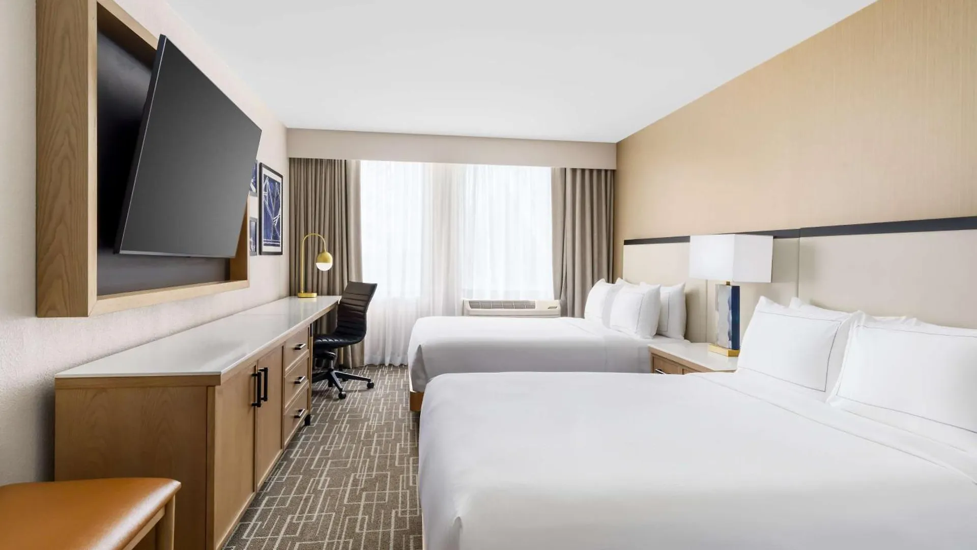 Doubletree By Hilton Charlotte City Center