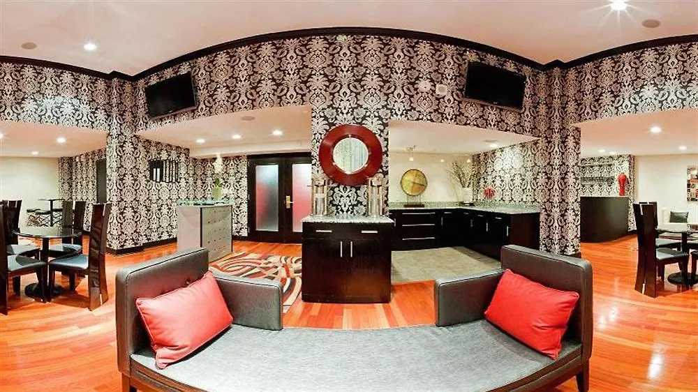 Doubletree By Hilton Charlotte City Center